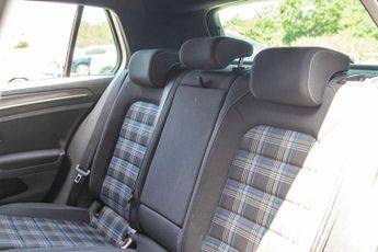 VOLKSWAGEN GOLF 1.4 Golf GTE Semi-Auto 5dr