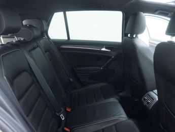 VOLKSWAGEN GOLF 2.0 TDI GTD Hatchback 5dr Diesel DSG Euro 6 (s/s) (184 ps)