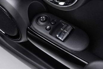 MINI Electric Hatch Cooper SE 32.6kWh Level 3 Hatchback 3dr Electric Auto (184 ps)