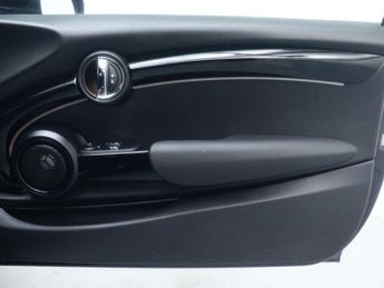MINI Electric Hatch Cooper SE 32.6kWh Level 3 Hatchback 3dr Electric Auto (184 ps)