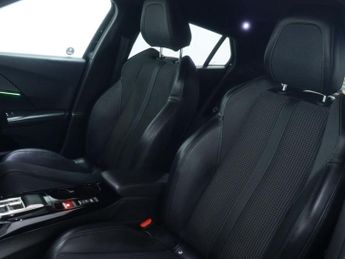 PEUGEOT E-2008 50kWh GT SUV 5dr Electric Auto (7kW Charger) (136 ps)