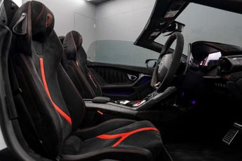LAMBORGHINI HURACAN 5.2 Huracan Performante LP 640-4 Semi-Auto 4WD 2dr