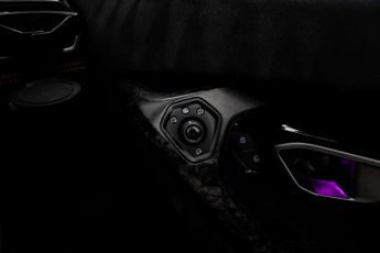 LAMBORGHINI HURACAN 5.2 Huracan Performante LP 640-4 Semi-Auto 4WD 2dr