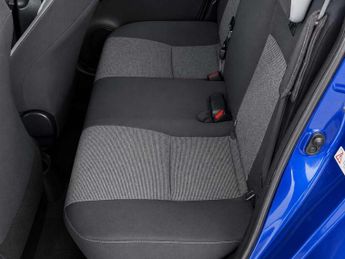Toyota Yaris 1.5 VVT-h Y20 Bi-tone Hatchback 5dr Petrol Hybrid E-CVT Euro 6 (