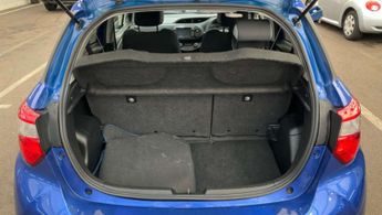 Toyota Yaris 1.5 VVT-h Y20 Bi-tone Hatchback 5dr Petrol Hybrid E-CVT Euro 6 (