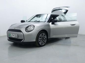 MINI Electric Cooper E 40.7kWh Classic Hatchback 3dr Electric Auto (184 ps)