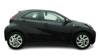 TOYOTA Aygo X 1.0 VVT-i Pure Hatchback 5dr Petrol x-shift Euro 6 (s/s) (72 ps)
