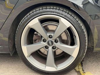 AUDI A4 2.0 A4 Black Edition 40 TFSI Semi-Automatic 5dr - NATIONAL DELIV