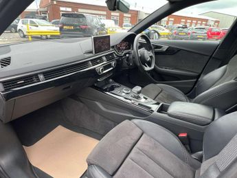 AUDI A4 2.0 A4 Black Edition 40 TFSI Semi-Automatic 5dr - NATIONAL DELIV