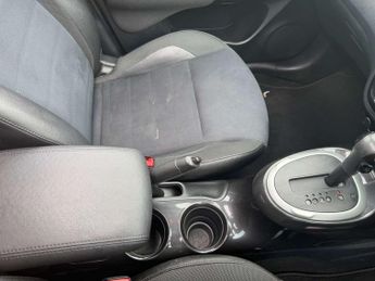 NISSAN JUKE 1.6 Juke N-Connecta CVT 5dr