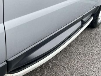 Land Rover RANGE ROVER SPORT 3.0 Range Rover Sport HSE Black SDV6 Auto 4WD 5dr