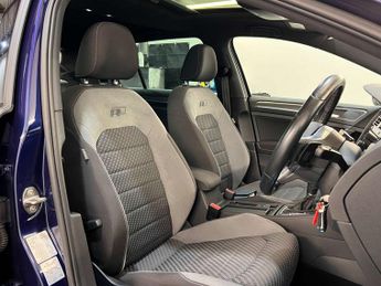 VOLKSWAGEN GOLF 2.0 Golf R-Line TDI Semi-Auto 5dr 2 KEYS + S/HISTORY + NEW MOT +