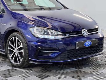 VOLKSWAGEN GOLF 2.0 Golf R-Line TDI Semi-Auto 5dr 2 KEYS + S/HISTORY + NEW MOT +