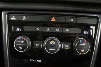 Volkswagen T-Roc 1.5 TSI GPF EVO SEL SUV 5dr Petrol DSG Euro 6 (s/s) (150 ps)