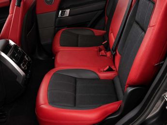 Land Rover Range Rover Sport 3.0 SD V6 Autobiography Dynamic SUV 5dr Diesel Auto 4WD Euro 6 (
