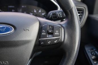 FORD KUGA 1.5 EcoBlue Zetec SUV 5dr Diesel Auto Euro 6 (s/s) (120 ps)