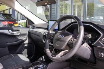 FORD KUGA 1.5 EcoBlue Zetec SUV 5dr Diesel Auto Euro 6 (s/s) (120 ps)