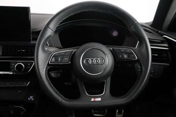 Audi A4 Avant 2.0 TFSI 35 Black Edition Estate 5dr Petrol S Tronic Euro 6 (s/s