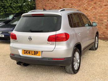 VOLKSWAGEN TIGUAN 2.0 TDI BlueMotion Tech Match SUV 5dr Diesel DSG 4WD Euro 5 (s/s