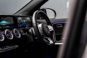 MERCEDES-BENZ GLA 2.0 GLA 200 AMG Line Premium D Auto 5dr