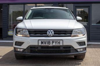 VOLKSWAGEN TIGUAN 2.0 TDI SE Navigation SUV 5dr Diesel DSG Euro 6 (s/s) (150 ps)