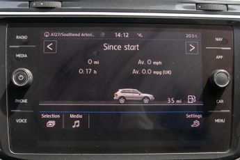 VOLKSWAGEN TIGUAN 2.0 TDI SE Navigation SUV 5dr Diesel DSG Euro 6 (s/s) (150 ps)