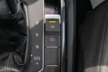 VOLKSWAGEN TIGUAN 2.0 TDI SE Navigation SUV 5dr Diesel DSG Euro 6 (s/s) (150 ps)