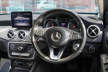 MERCEDES-BENZ GLA 2.1 GLA200d Sport (Executive) SUV 5dr Diesel 7G-DCT Euro 6 (s/s)