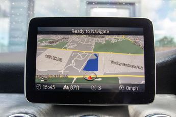 MERCEDES-BENZ GLA 2.1 GLA200d Sport (Executive) SUV 5dr Diesel 7G-DCT Euro 6 (s/s)