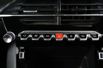 Peugeot E-2008 50kWh Active Premium + SUV 5dr Electric Auto (7kW Charger) (136 