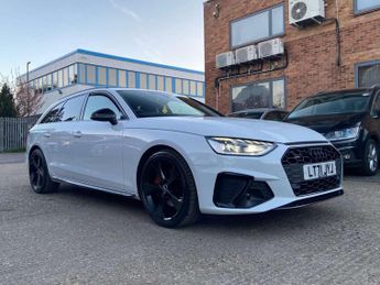 Audi A4 Avant 2.0 TDI 40 Black Edition S Tronic quattro Euro 6 (s/s) 5dr