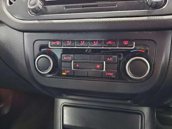 VOLKSWAGEN TIGUAN 2.0 Tiguan R-Line TDI BlueMotion Technology 4Motion Semi-Auto 4W