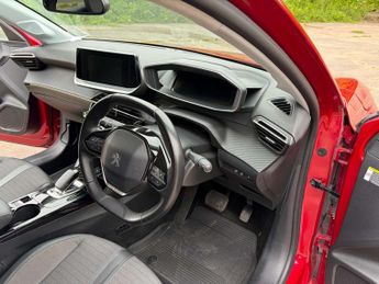 PEUGEOT 208 208 Allure EV 5dr