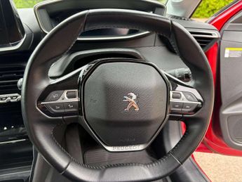 PEUGEOT 208 208 Allure EV 5dr