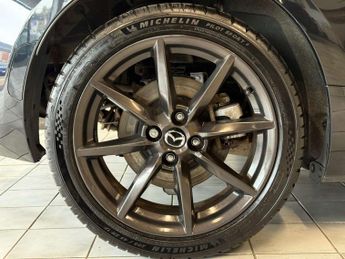 Mazda MX-5 RF 2.0 MX-5 RF SE-L Nav 2dr