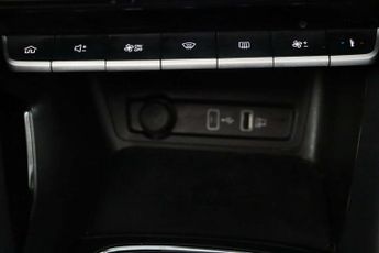 MG MG ZS 72.6kWh Trophy Long Range SUV 5dr Electric Auto (156 ps)