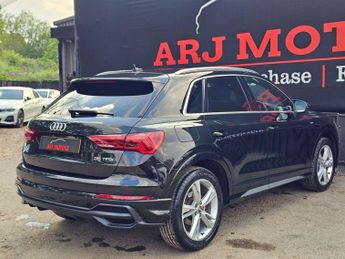 Audi Q3 1.5 TFSI CoD 35 S line S Tronic Euro 6 (s/s) 5dr