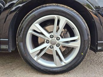 Audi Q3 1.5 TFSI CoD 35 S line S Tronic Euro 6 (s/s) 5dr