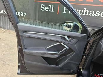 Audi Q3 1.5 TFSI CoD 35 S line S Tronic Euro 6 (s/s) 5dr