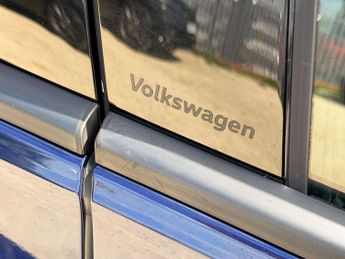 VOLKSWAGEN Golf 2.0 TDI R-Line Hatchback 5dr Diesel DSG Euro 6 (s/s) (150 ps)