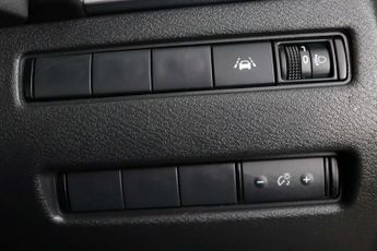 Nissan Qashqai 1.5 h e-POWER N-Connecta SUV 5dr Petrol Hybrid Auto Euro 6 (s/s)