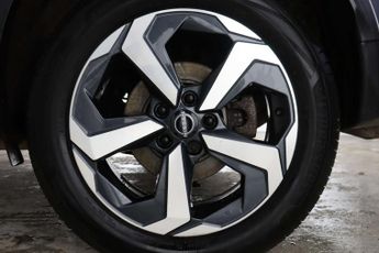 Nissan Qashqai 1.5 h e-POWER N-Connecta SUV 5dr Petrol Hybrid Auto Euro 6 (s/s)