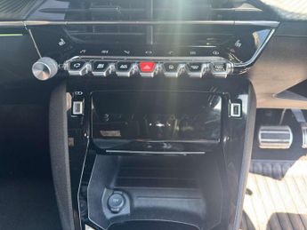 PEUGEOT 2008 2008 GT Premium EV 5dr