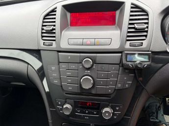 VAUXHALL INSIGNIA 1.8 Insignia SRi 5dr