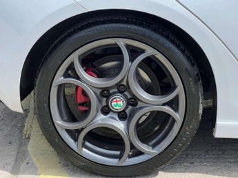 ALFA ROMEO GIULIETTA 1.7 Giulietta Veloce TBi Semi-Automatic 5dr *NATIONAL DELIVERY*