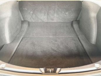 TESLA MODEL 3 Model 3 Long Range AWD 4WD 4dr