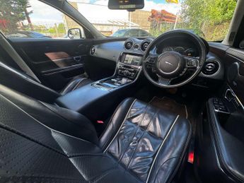 JAGUAR XJ 3.0 XJ Portfolio V6 D Auto 4dr