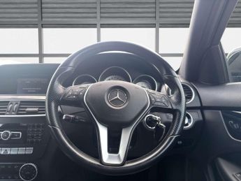 Mercedes-Benz C Class 2.1 C220 CDI Executive SE Coupe 2dr Diesel G-Tronic+ Euro 5 (s/s