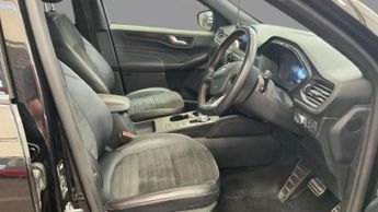 FORD KUGA 2.5 EcoBoost Duratec 14.4kWh ST-Line X SUV 5dr Petrol Plug-in Hy