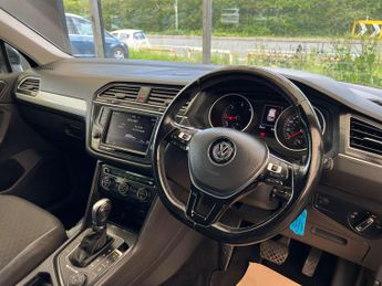 VOLKSWAGEN TIGUAN 2.0 Tiguan SE Nav TDI BlueMotion Technology 4Motion Semi-Auto 4W